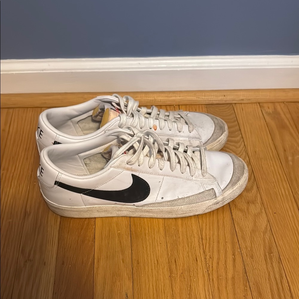 White Nike Blazers Size 12